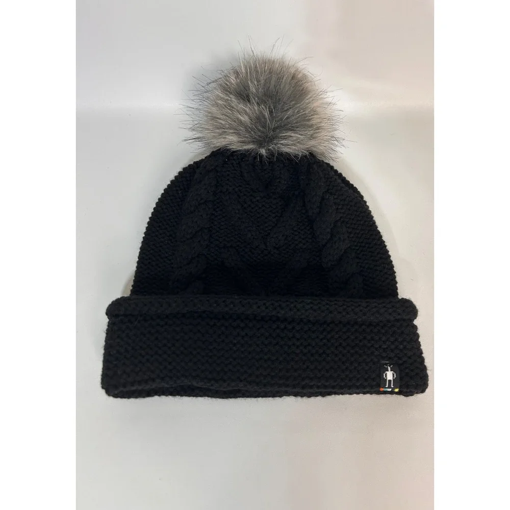 Smartwool Lodge Black Beanie Cap Hat Merino Wool Blend Cable Knit Winter Pom j.